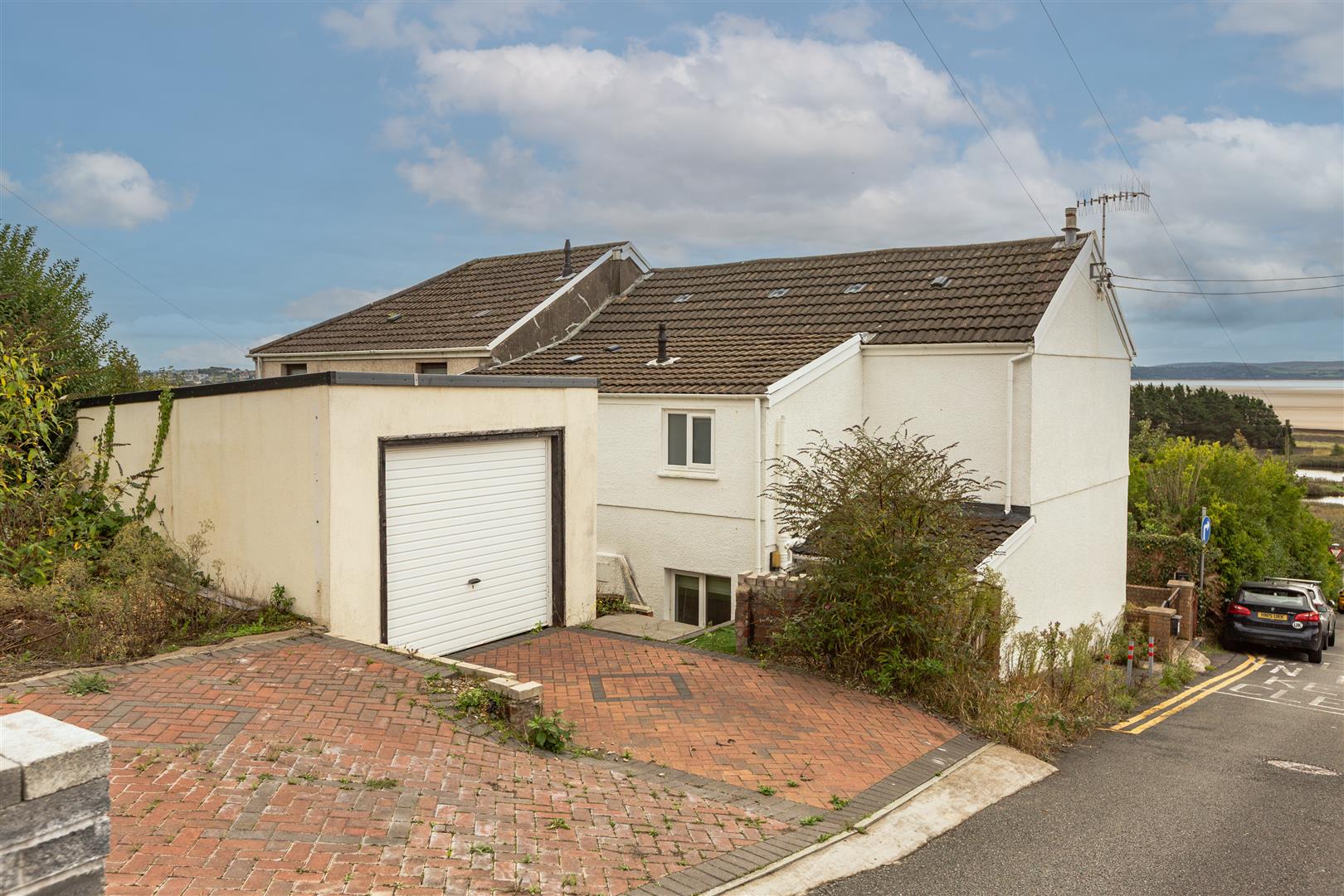 Myrtle Hill, Llanelli, SA15 4BH